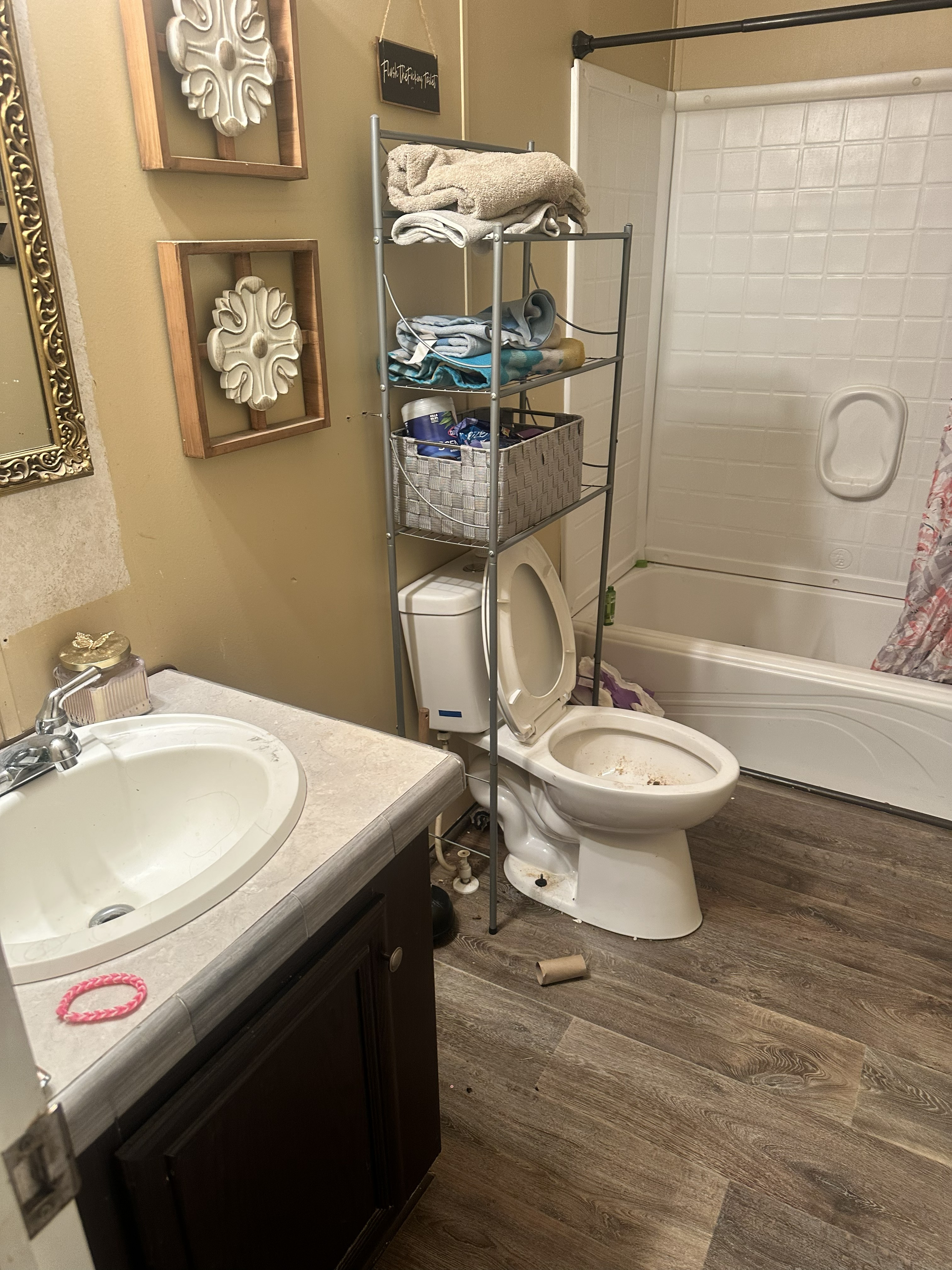 Bathroom refresh before cleaning