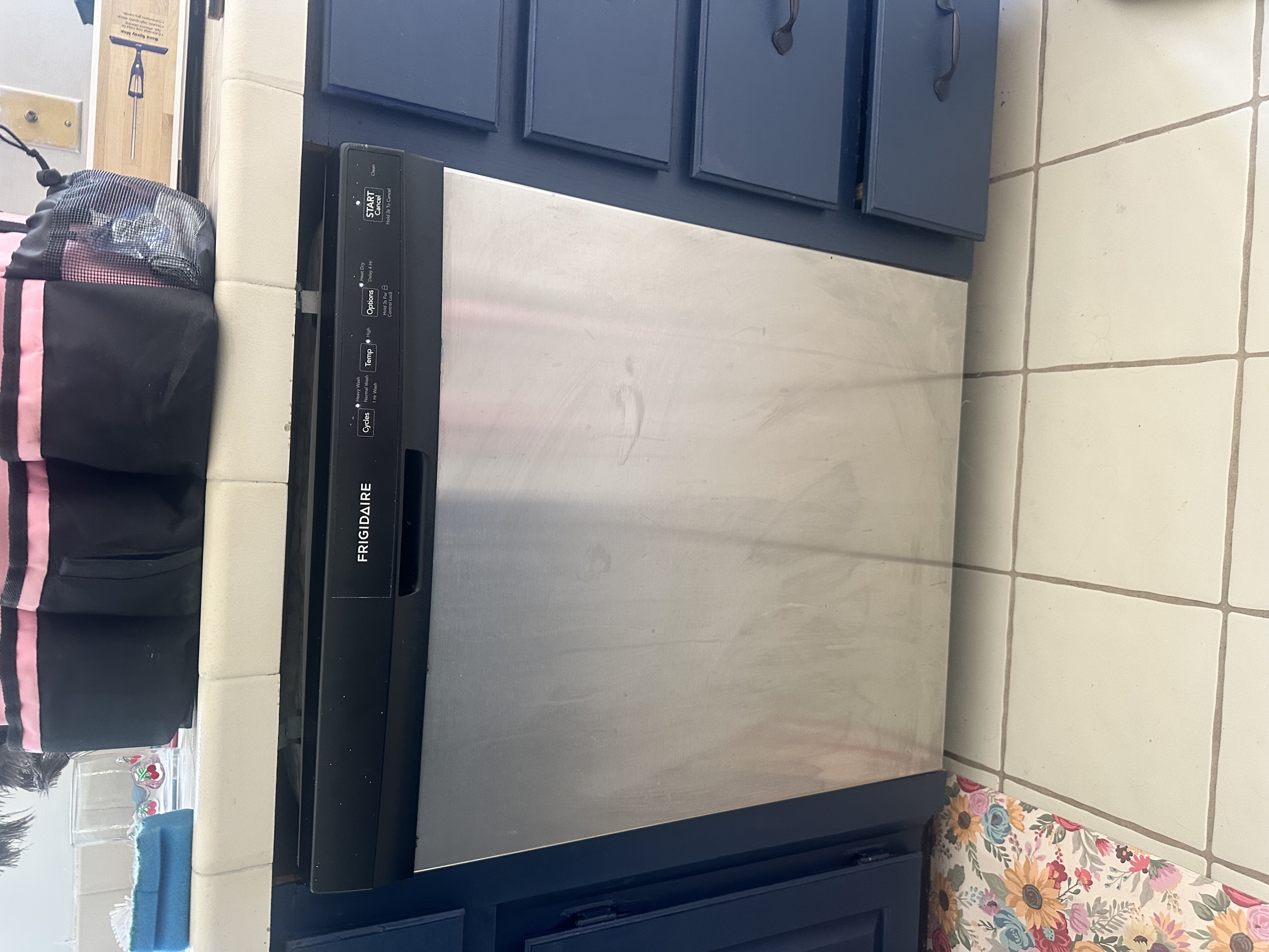Dishwasher shine-up before cleaning