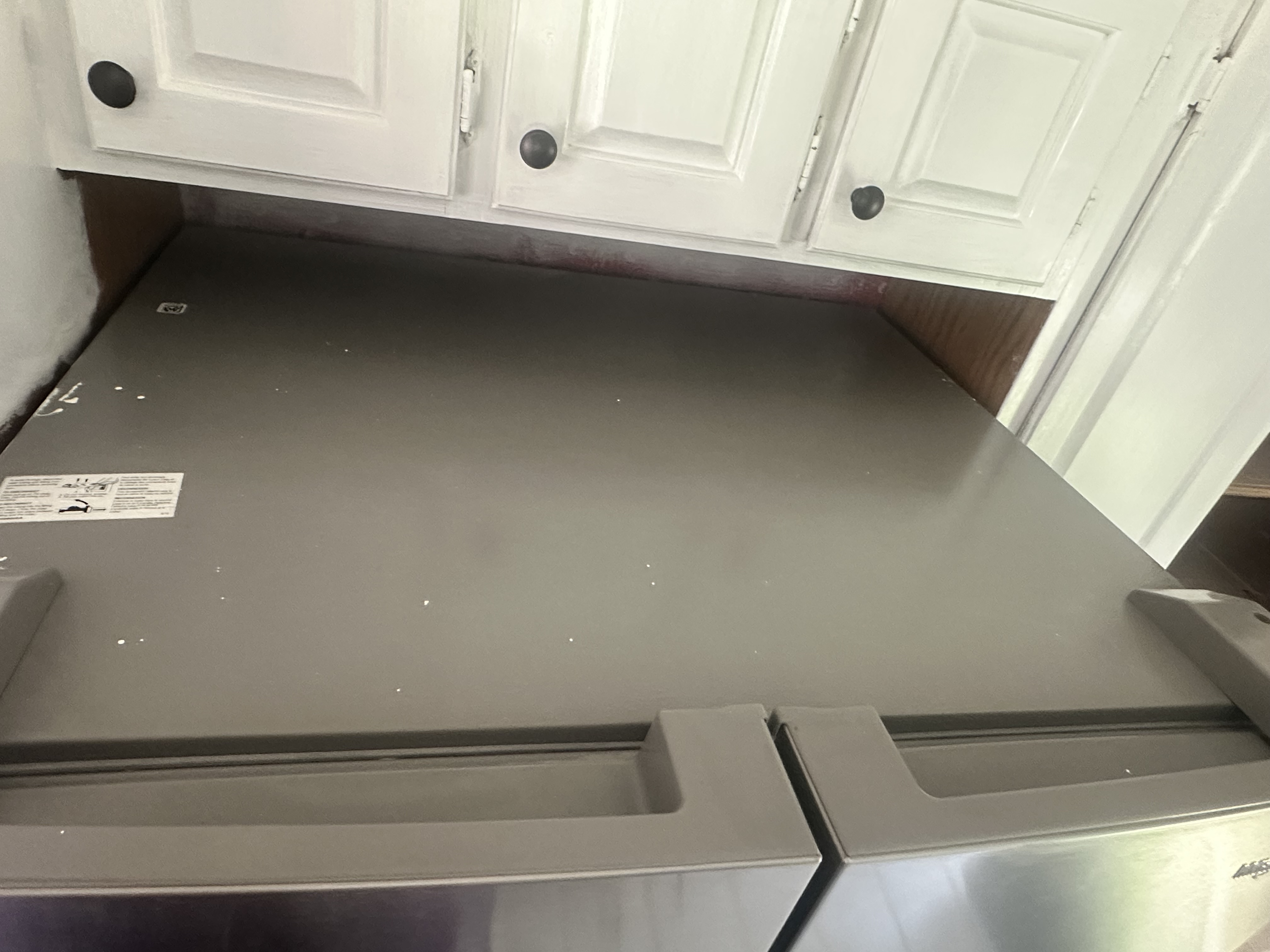 Top of fridge detail after cleaning